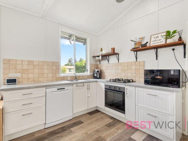 Two Bedrooms, Double Car Shed & Plenty of Outdoor Space