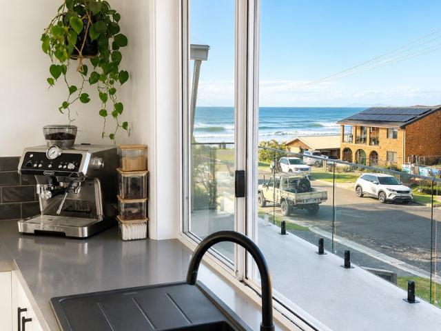 Two Bedrooms Ocean Views Wallabi Point