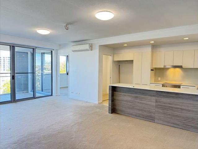 TWO BEDROOMS LAKE VIEW APARTMENT FOR RENT