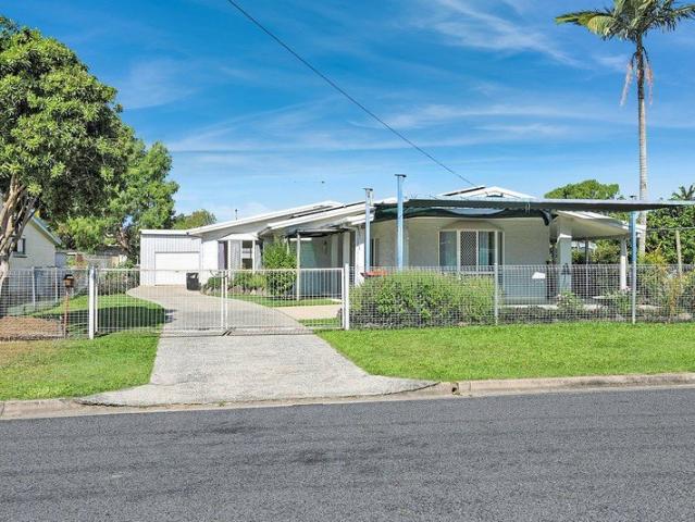 TWO BIG SHEDS, 800M2 LAND AND FULLY AIR CONDITIONED