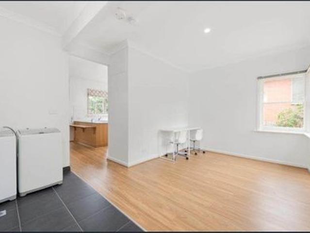 Two Deakin Rooming House Newly renovated rooming house, furnished with ensuite or furnished with shared bathroom