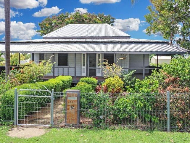 TWO HOMES IN ONE A PROPERTY FULL OF POSSIBILITIES