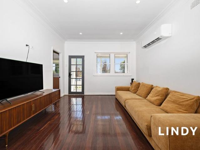 TWO HOMES IN ONE – PERFECT FOR EXTENDED FAMILY LIVING