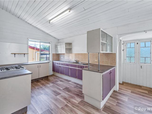 Two Homes in One Plus a 6 x 9mt Shed