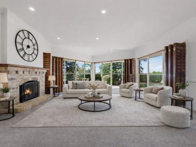 Two Homes in One! $1900pw including Granny Flat