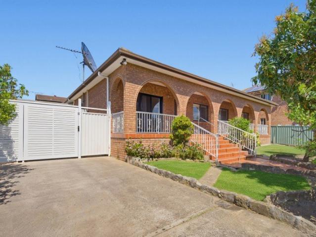 TWO HOMES, ONE EXCEPTIONAL OPPORTUNITY | MULTIGENERATIONAL LIVING & DUAL INCOME POTENTIAL