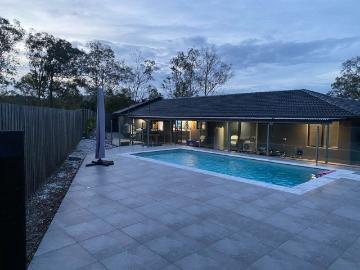 Two Homes, One Title Modern 2 Bedroom Dwelling + Spacious Family Home on 5369m²