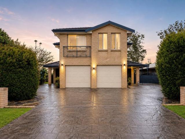 TWO HOMES. ONE TITLE. NO STRATA.