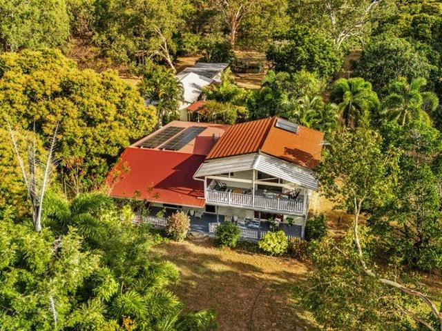 Two Homes, Two Hectares and a Rare Alligator Creek Lifestyle