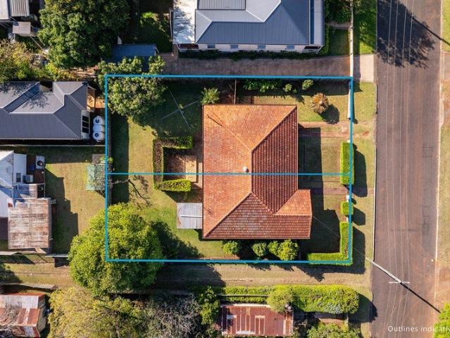 Two Lots Prime Location Moments from Parklands and Cafes