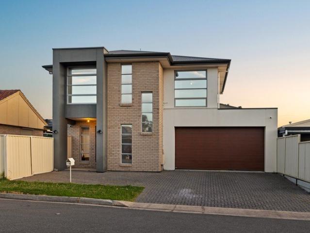 Two Levels of Style, One Relaxed Family Lifestyle
