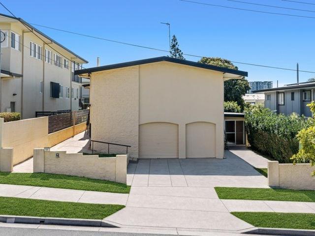 MUST BE SOLD VACANT POSSESSION