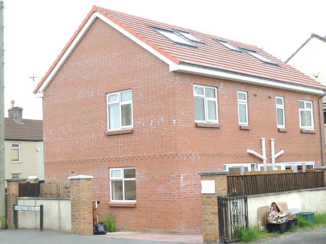 Two Mile Hill Road, Bristol 4 bed semi detached house to rent £1,850 pcm £427 pw