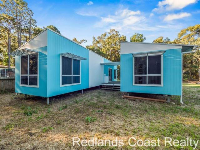 Two Separate Dwellings on a Large Block Flexible Rental Options