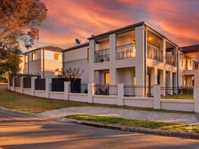 Two Separate Homes on One Title!