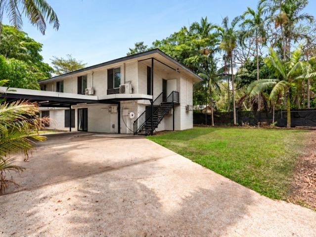 TWO SEPARATE LIVING SPACES, ONE OUTSTANDING OPPORTUNITY!