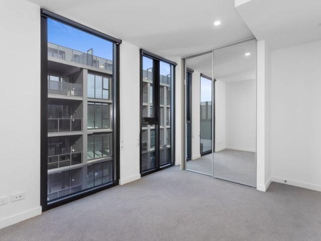 Two Storey Apartment with Stunning City Views at The Hobson Apartments