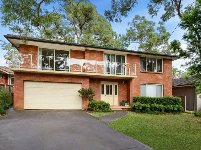 Two storey family home in desirable position