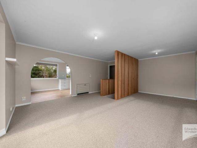 Two Storey Family Home In Unrivalled Location
