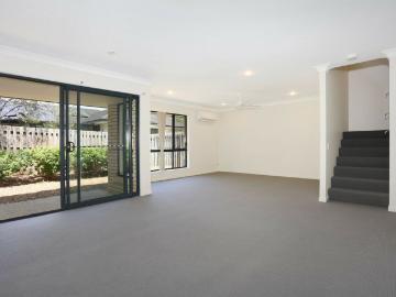 Two storey home offering comfort, space, and convenience!