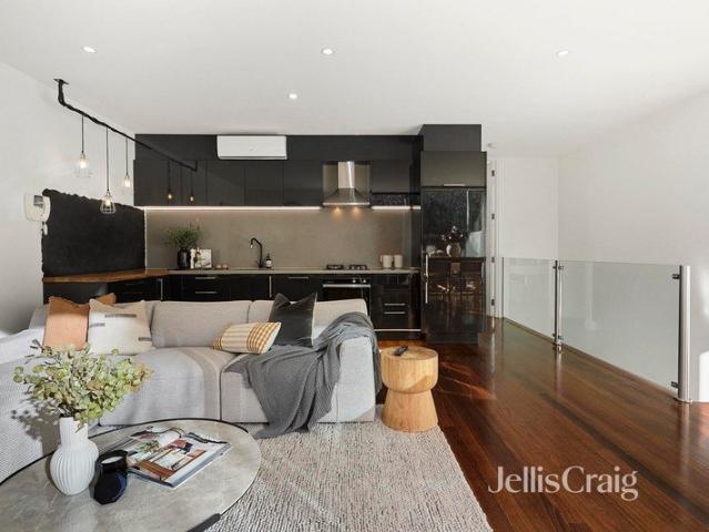 Two storey Richmond living with a leafy terrace