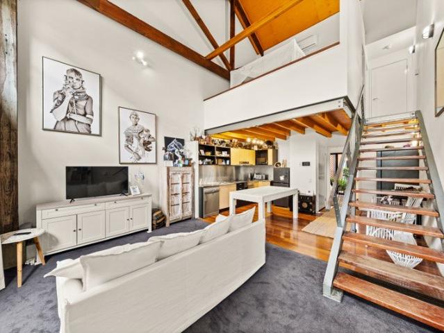 TWO STOREY SCALE + GROUND FLOOR CONVENIENCE IN THE CANNERY