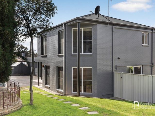 Two Storeys and Three Bedrooms in the Heart of Town