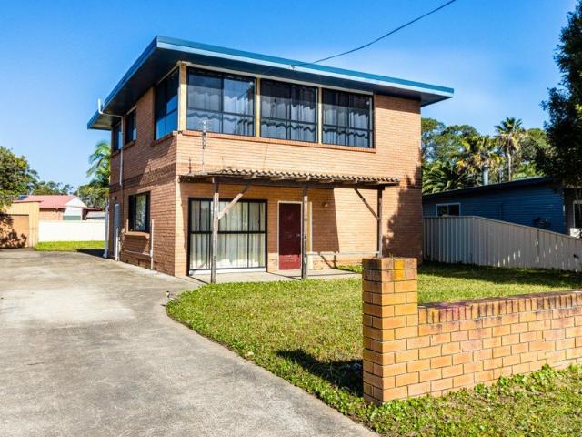 Two Story Home on Ellmoos