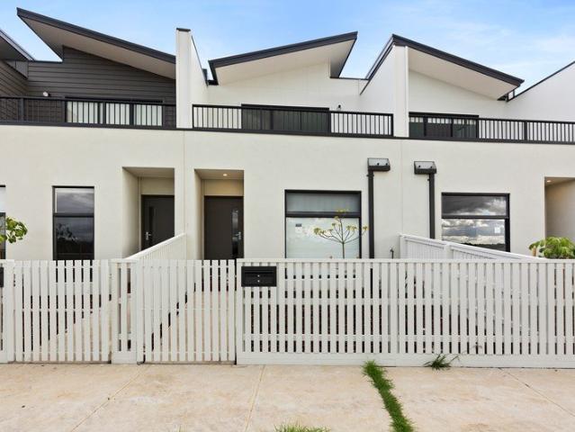 Two story townhouse