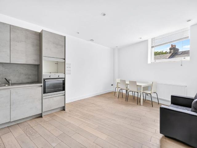 Two Penny House, 60 Woodstock Grove, London W12, 3 bed flat to rent, £3,000 pcm | PrimeLocation