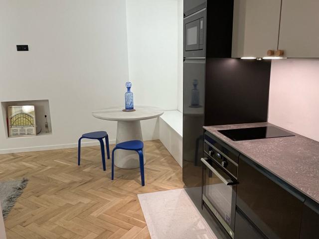 Two rooms near rue des Martyrs