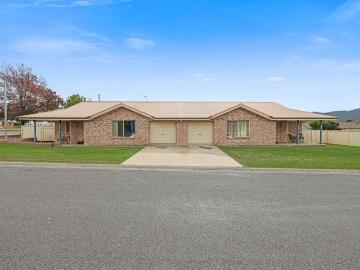 TWO UNITS, ONE TITLE, SMART SOUTH TAMWORTH BUY