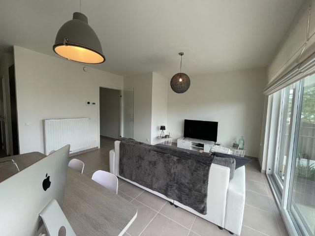 Twee slaapkamer appartement met parkeerplaats