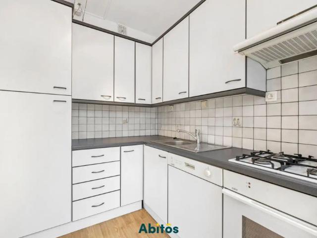 Twee slaapkamerappartement met garagebox