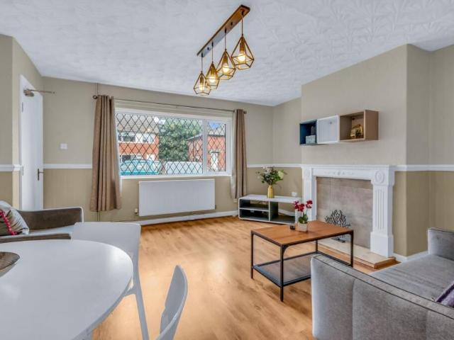 Tweedy Road, Bromley BR1, 2 bed flat to rent, £1,800 pcm | PrimeLocation