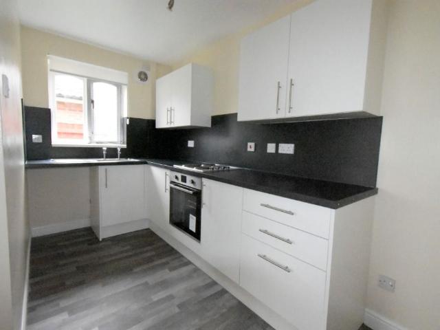 Tweendykes Road, Hull HU7, 2 bed terraced house to rent, £695 pcm | PrimeLocation