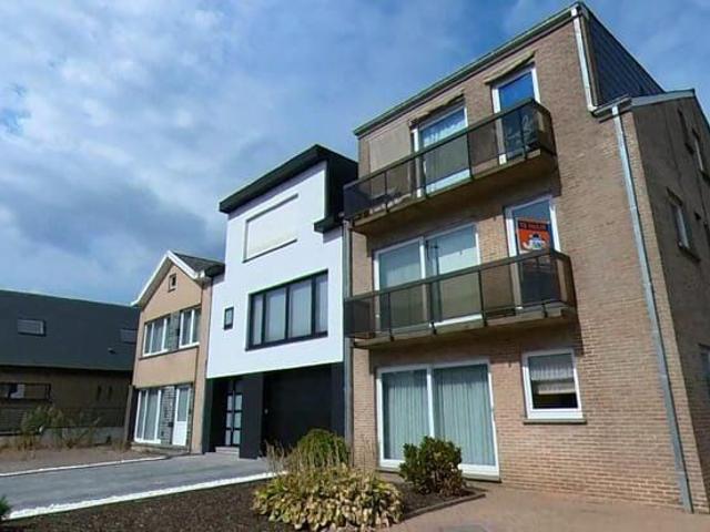Tweeslaapkamerappartement met garage op wandelafstand van c