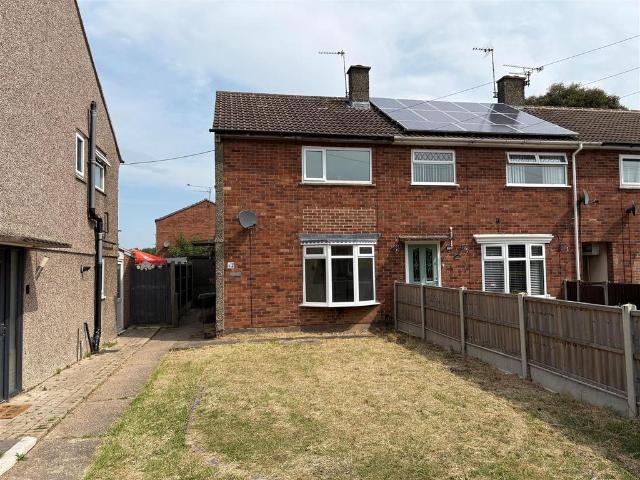 Twickenham Road, Eyres Monsell 2 bed end of terrace house to rent £1,050 pcm £242 pw