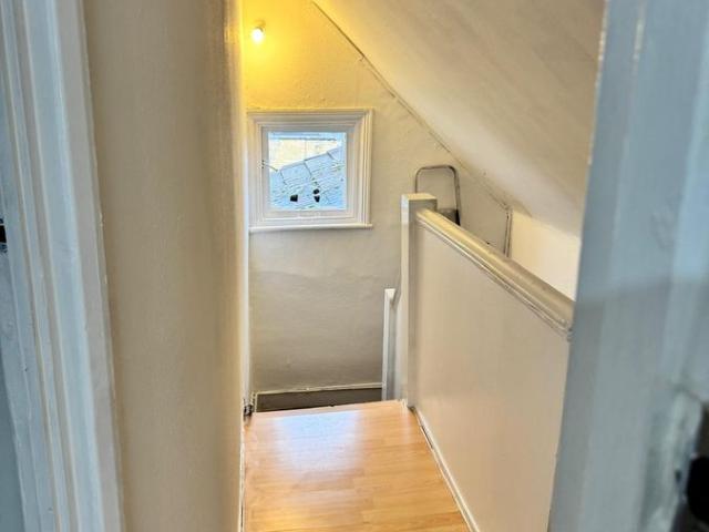 Twickenham Road, Isleworth TW7, Studio to rent, £1,200 pcm | PrimeLocation