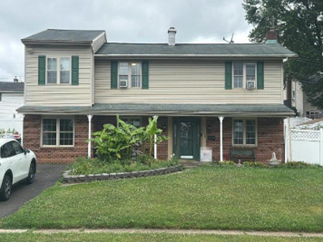 Twin Oak Dr