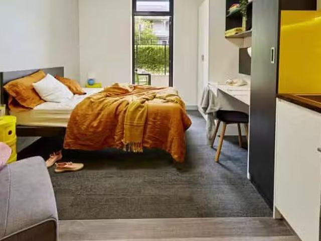 Twin Apartment