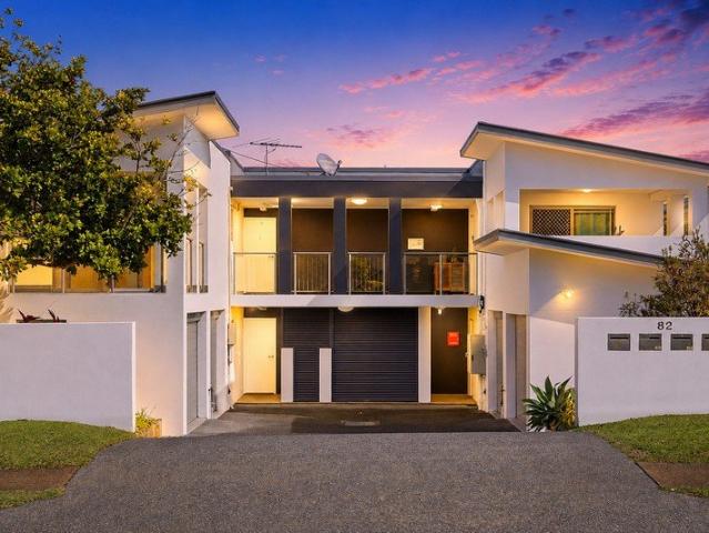 Twin Balconies and Lookout Views: Everyday Luxury in a Boutique Block of Four