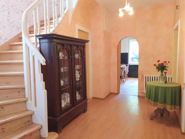 Twin bedroom in a 3 bedroom house, in Lichtenberg
