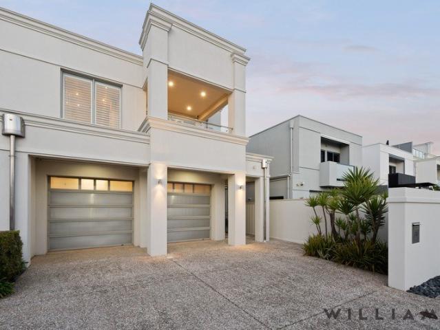 TWIN HORIZONS | Jewelled Views from a Coveted Sea and Lakeside Address Offering Luxury, Lifestyle & Elite Garaging Like No Other!