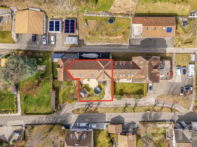 Twin house with 10 rooms on sale in Chézard St Martin 400 m² | dreamo. Ch