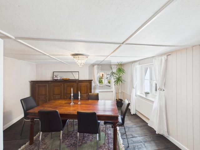 Twin house with 11 rooms for rent in Merishausen 255 m² | dreamo. Ch