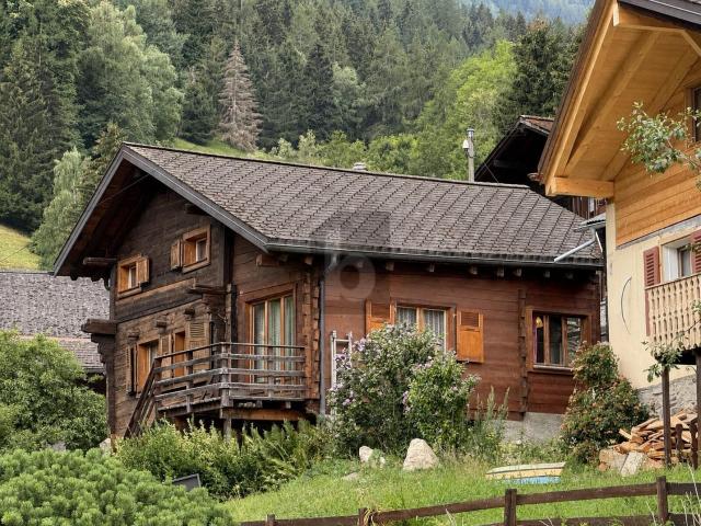 Twin house with 5.5 rooms on sale in Martigny Croix 110 m² | dreamo. Ch