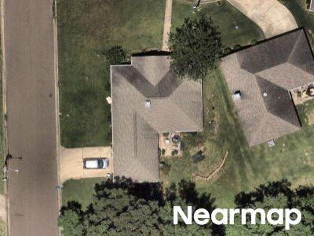 Twin Pine Dr