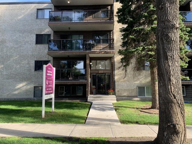 Twin Pines 2 Bedroom Apartment for Rent at 10018 83 Ave Nw, Edmonton, AB T6E 2C2 Strathcona