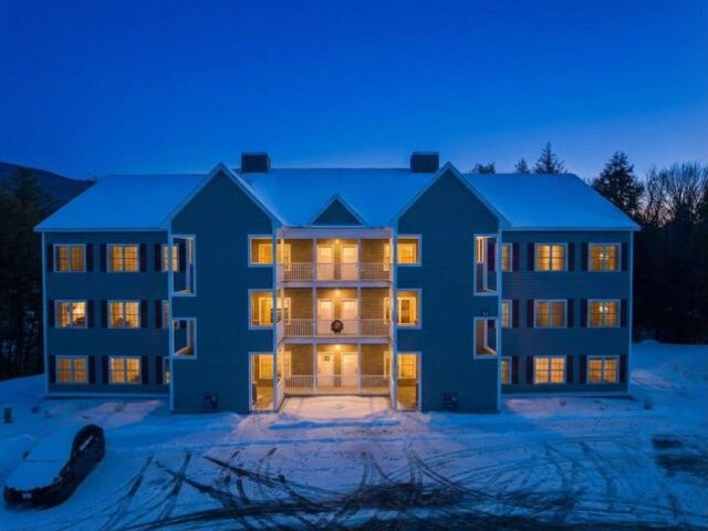 Twin Tip Ter Unit,lincoln, Condo For Sale
